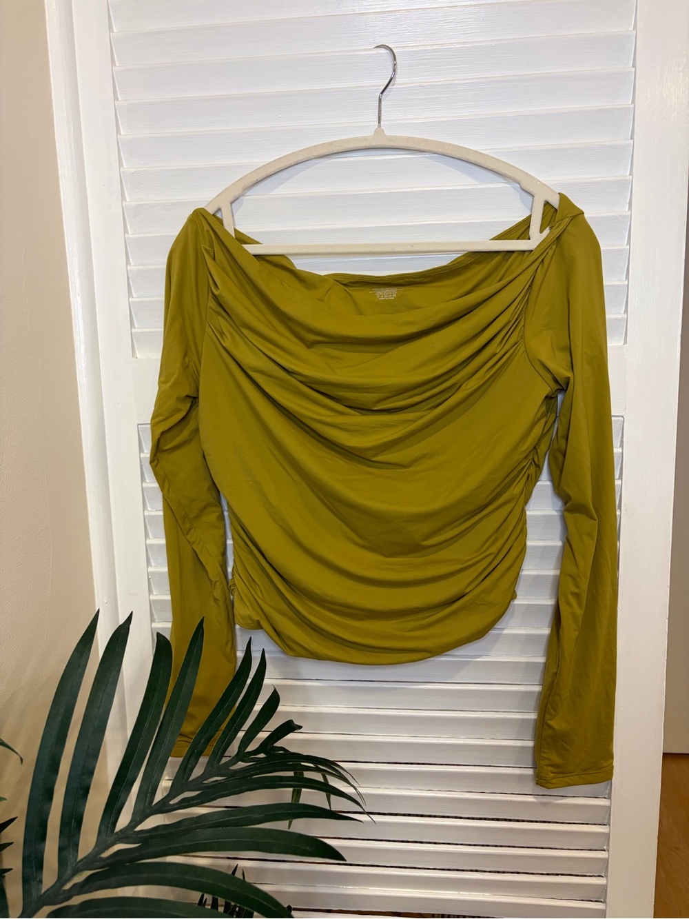 SUUKSESS Pear Green Ruched Off-the-Shoulder Top Long Sleeve Top Size L